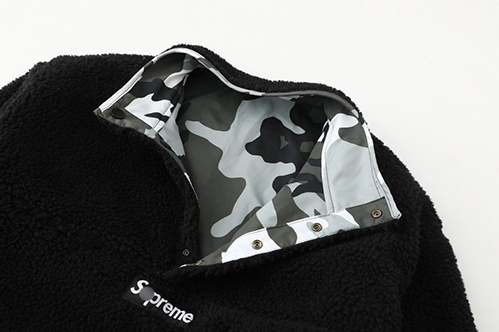 シュプリーム 両面ジャケットアウター流行に左右されないデザイン