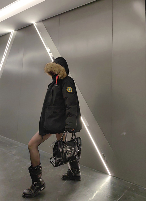 バレンシアガ 両面ジャケットグースダウン使用