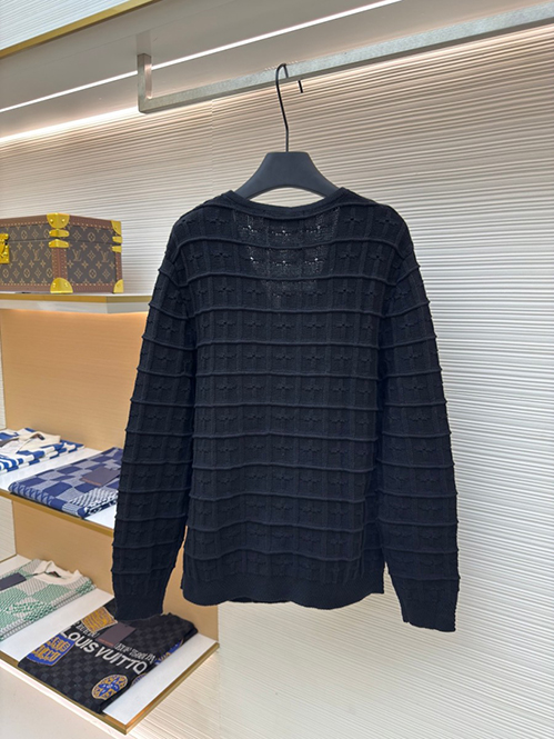 ルイ・ヴィトン ニットカーディガン高級感と端正な雰囲気