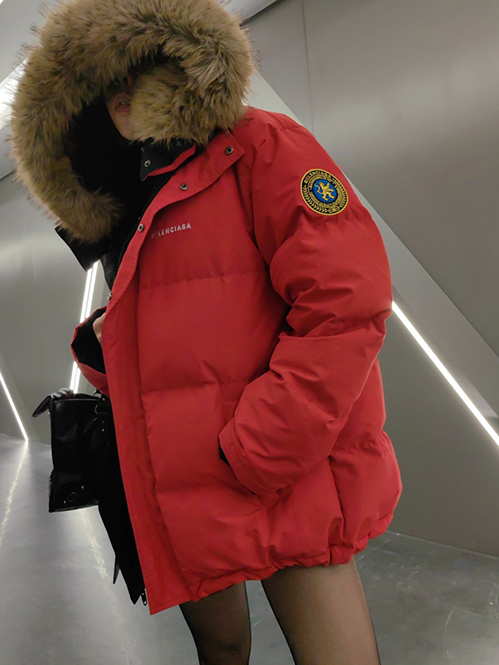 バレンシアガ 両面ジャケットグースダウン使用