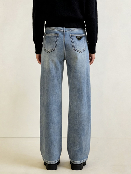 プラダ レディース デニムパンツスリムシルエット