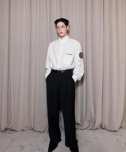 バレンシアガスーパーコピー メンズ／レディース シャツ左胸ポケット ロゴ