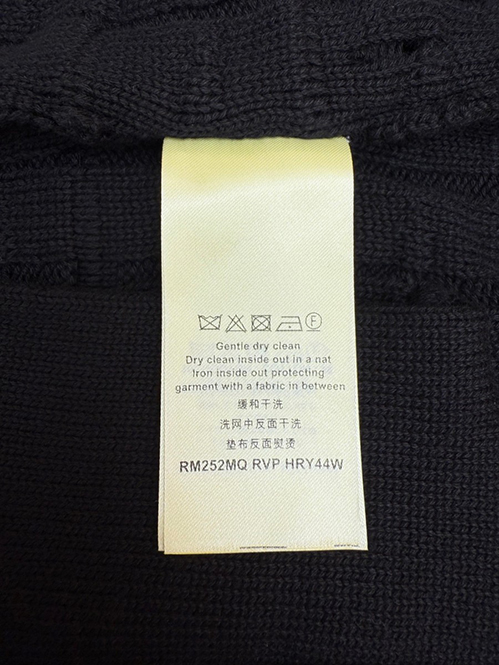 ルイ・ヴィトン ニットカーディガン高級感と端正な雰囲気