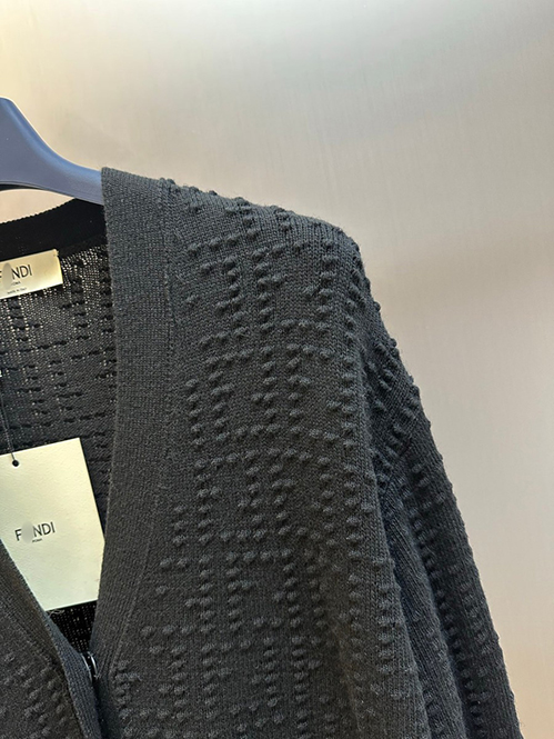 フェンディスーパーコピー ニットカーディガンカジュアルデザイン