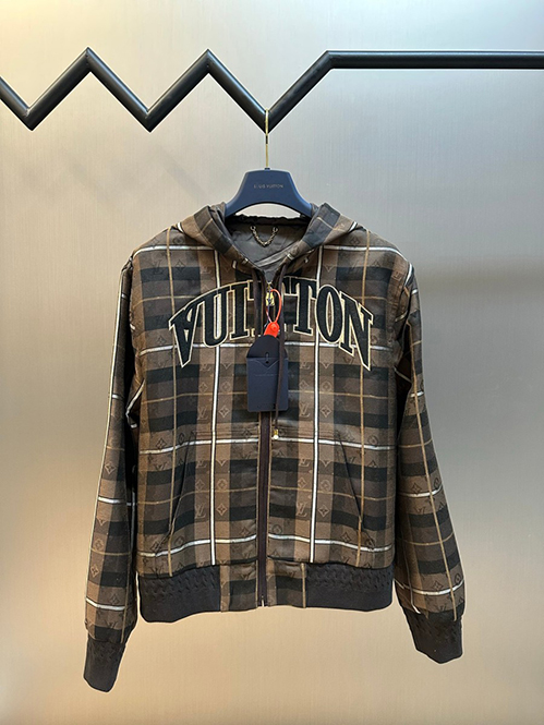 ルイ・ヴィトンスーパーコピー ジャケットアウター圧倒的な存在感