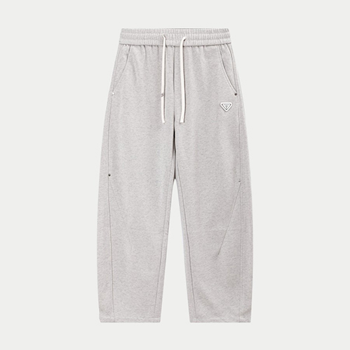 プラダ スウェットパンツ柔らかく肌触りの良い素材