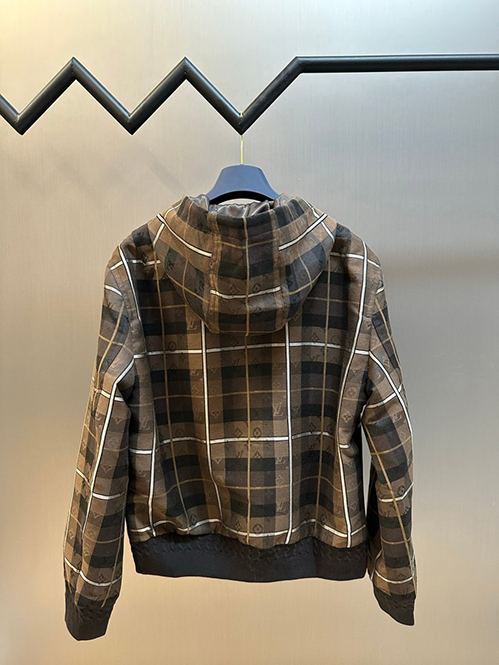 ルイ・ヴィトンスーパーコピー ジャケットアウター圧倒的な存在感