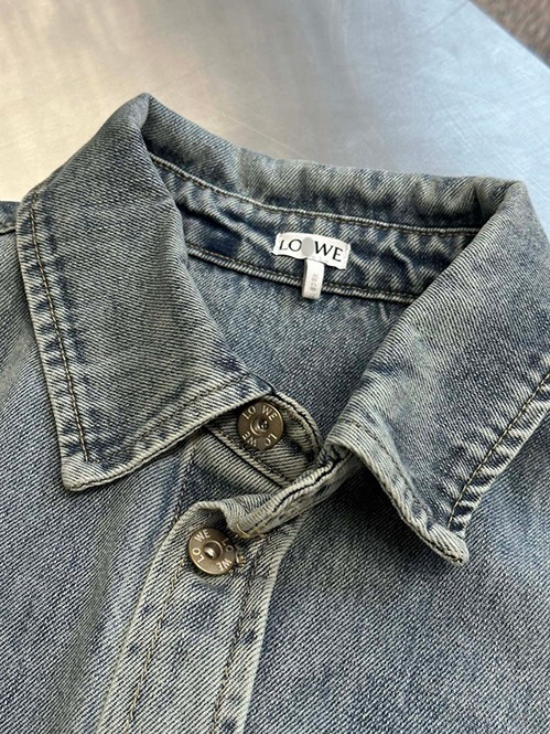 ロエベ スーパーコピーデニムジャケットシンプルで上品なデザイン