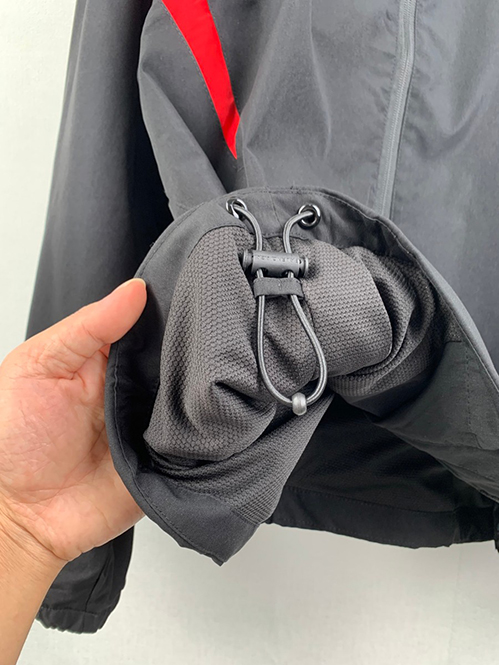 バレンシアガ &times; プーマ コラボジャケットアウター