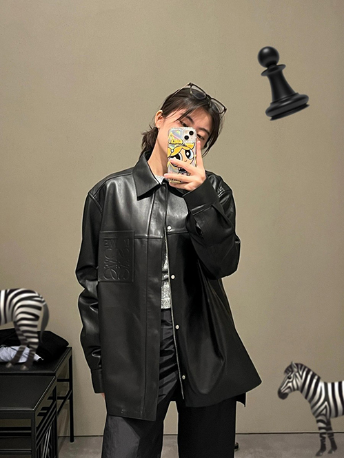 ロエベ スーパーコピーレザージャケット アウター合皮素材