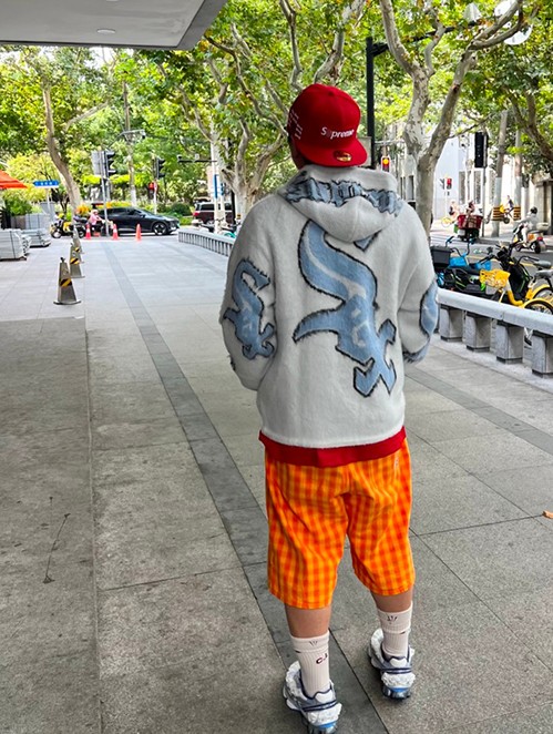 シュプリームスーパーコピー ニットフードジャケット パーカートリート