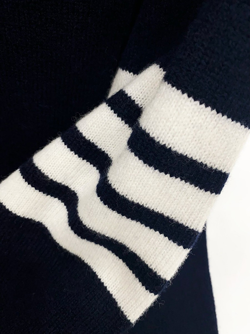 トム ブラウンスーパーコピー レディース ニットセーター三本線アームバンド