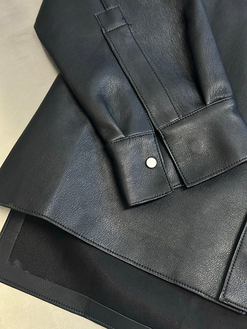 ロエベ スーパーコピーレザージャケット アウター合皮素材