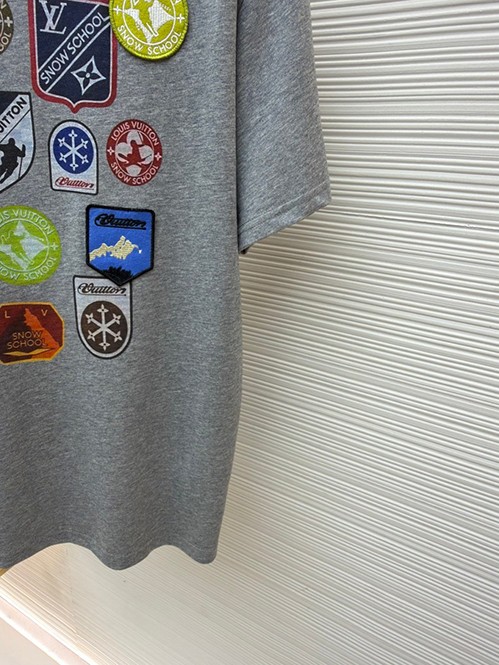 ルイ・ヴィトン メンズ・レディース 半袖Tシャツ存在感あふれる