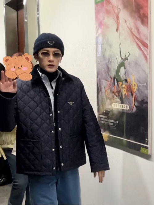 プラダ 上品カジュアルパーカー アウター中綿