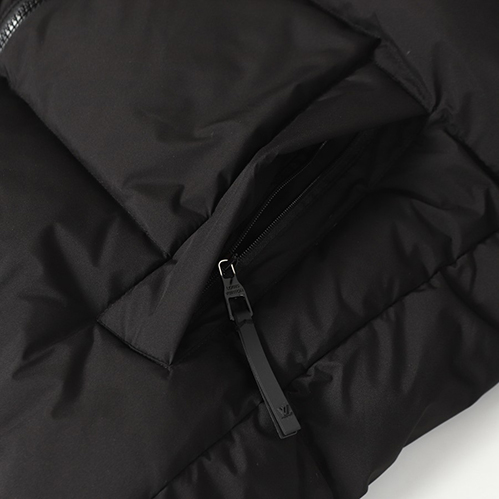 ルイ・ヴィトンスーパーコピー 高級感あふれる 中綿ジャケット