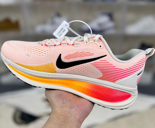 ナイキメンズ レディースデイブレイク モデルスニーカー