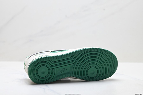 ナイキ Xノースフェイスデイブレイク 軽量 モデルスニーカー