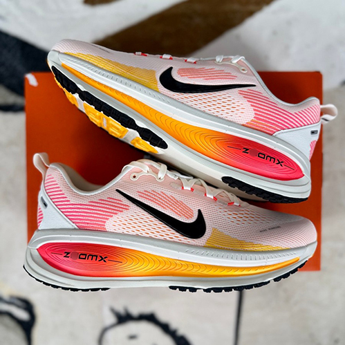 ナイキメンズ レディースデイブレイク モデルスニーカー