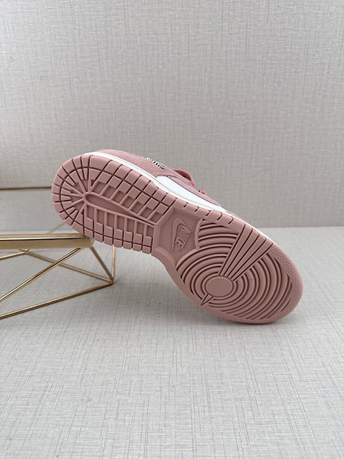 シャネル レディース スニーカー ホワイト カーフスキン アンボクシング