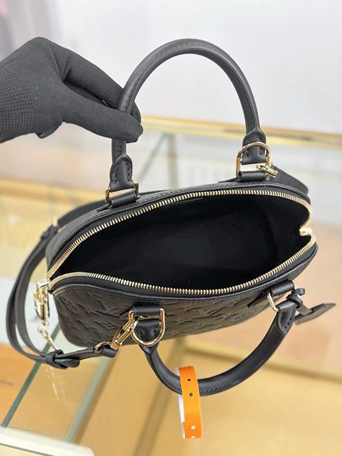 ルイ・ヴィトン M26409スーパーコピークラシックハンドバッグ