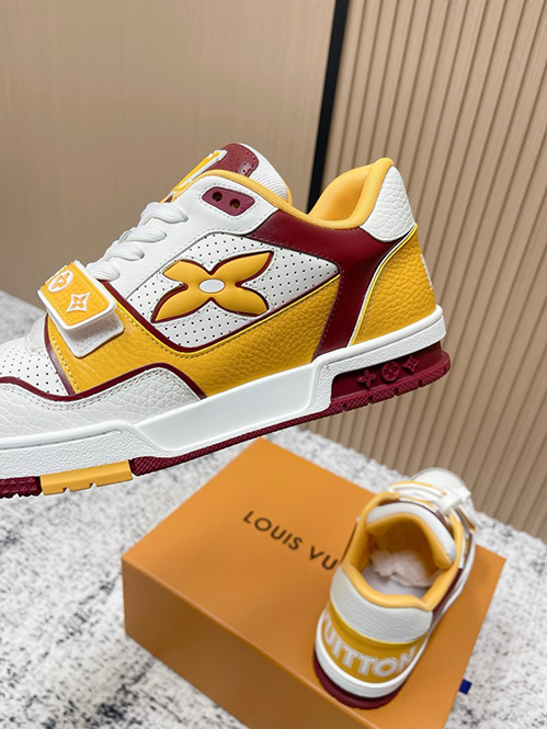 ルイ・ヴィトンスーパーコピーメンズ  バターソフト モノグラム スニーカー リミテッド