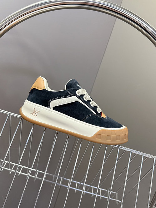 ルイ・ヴィトンメンズ レディース バターソフト モノグラム デザイン スニーカー