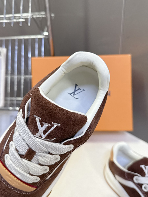 ルイ・ヴィトンメンズ レディース バターソフト モノグラム デザイン スニーカー