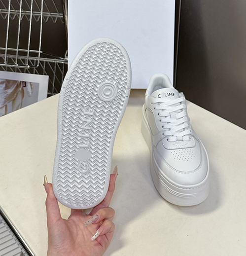 プラダ スーパーコピーコラプス レディース スニーカー