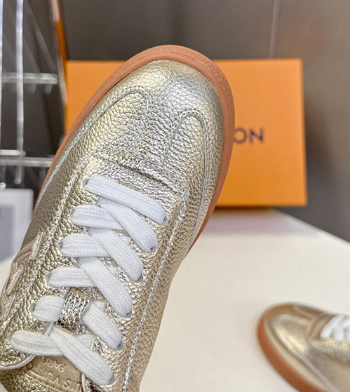 ルイ・ヴィトンスーパーコピーレディース バターソフト スニーカー 限定モデル