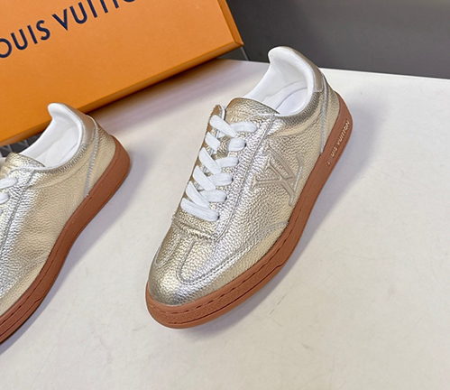 ルイ・ヴィトンスーパーコピーレディース バターソフト スニーカー 限定モデル
