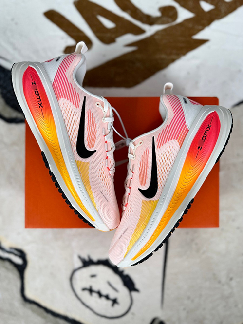 ナイキメンズ レディースデイブレイク モデルスニーカー