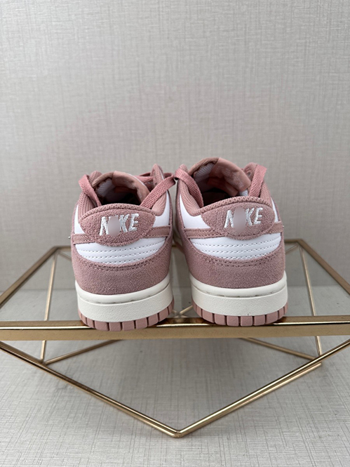 シャネル レディース スニーカー ホワイト カーフスキン アンボクシング