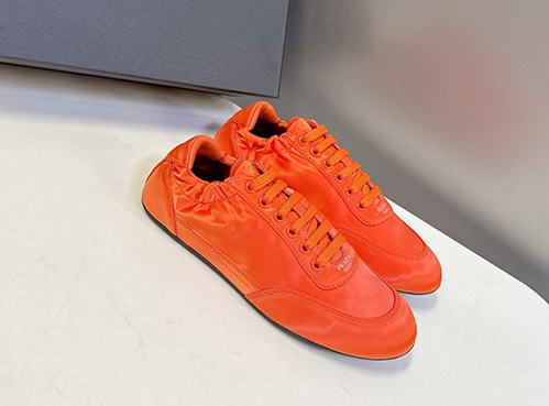 プラダ スーパーコピーコラプス レディース スニーカー