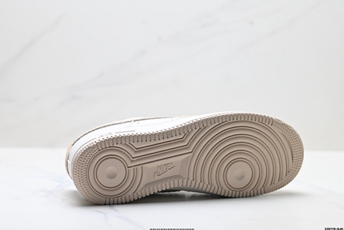 ナイキ メンズ レディースウィメンズ デイブレイク カジュアルスニーカー