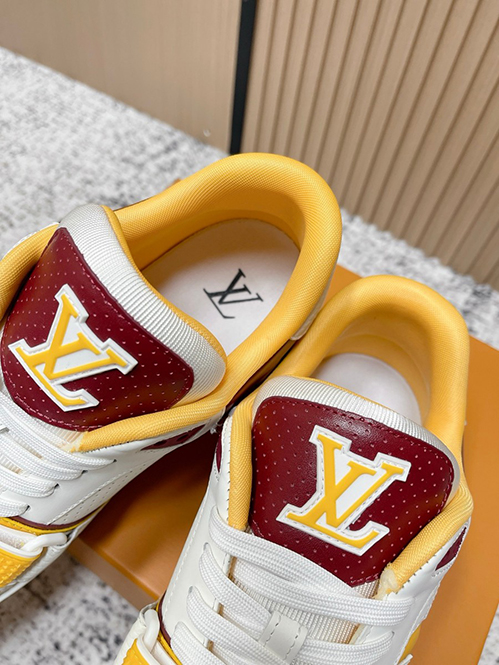 ルイ・ヴィトンスーパーコピーメンズ  バターソフト モノグラム スニーカー リミテッド