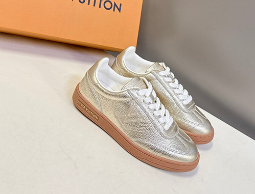 ルイ・ヴィトンスーパーコピーレディース バターソフト スニーカー 限定モデル