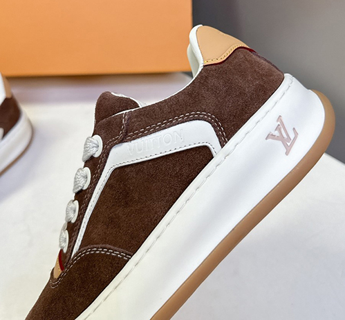 ルイ・ヴィトンメンズ レディース バターソフト モノグラム デザイン スニーカー