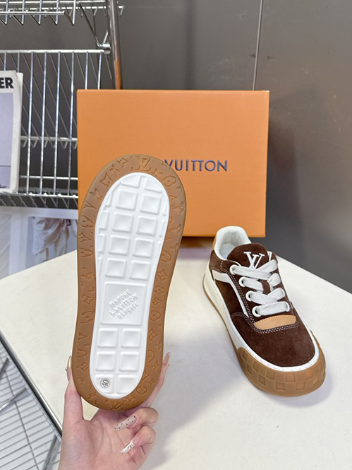 ルイ・ヴィトンメンズ レディース バターソフト モノグラム デザイン スニーカー