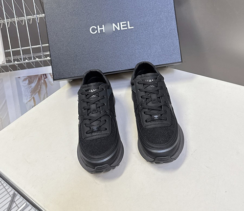 シャネル レディース スニーカー ホワイト カーフスキン アンボクシング