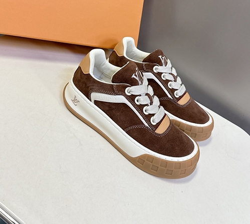 ルイ・ヴィトンメンズ レディース バターソフト モノグラム デザイン スニーカー