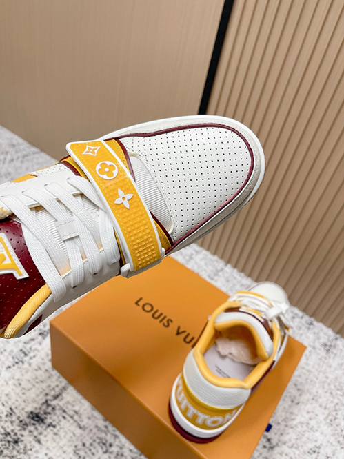 ルイ・ヴィトンスーパーコピーメンズ  バターソフト モノグラム スニーカー リミテッド