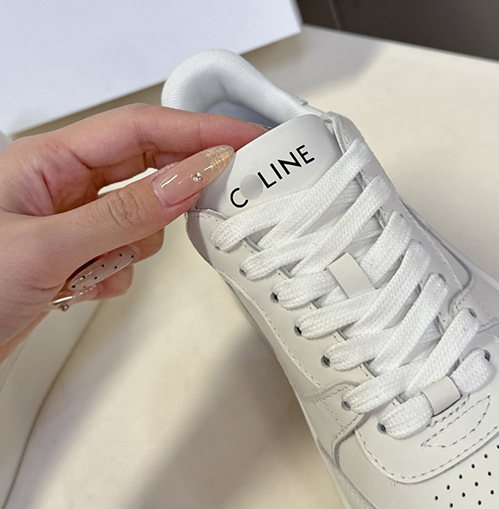 プラダ スーパーコピーコラプス レディース スニーカー