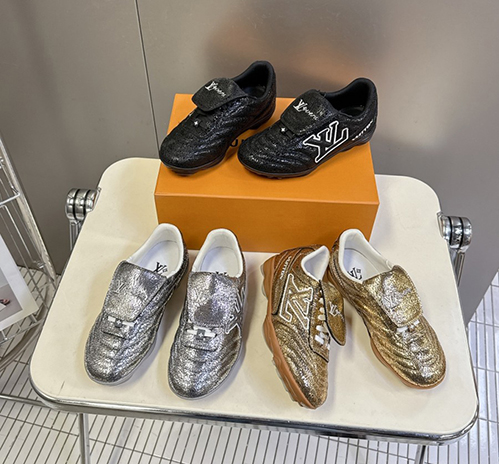 ルイ・ヴィトンメンズ レディース モノグラム バターソフト スペシャルエディション