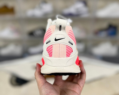 ナイキメンズ レディースデイブレイク モデルスニーカー