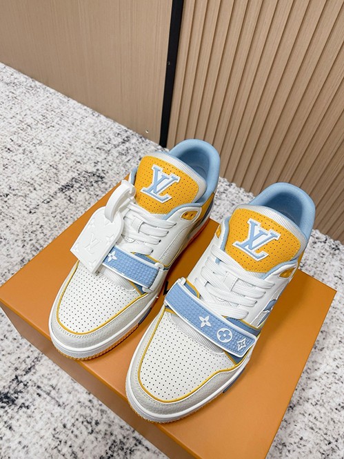ルイ・ヴィトンスーパーコピーメンズ  バターソフト モノグラム スニーカー リミテッド