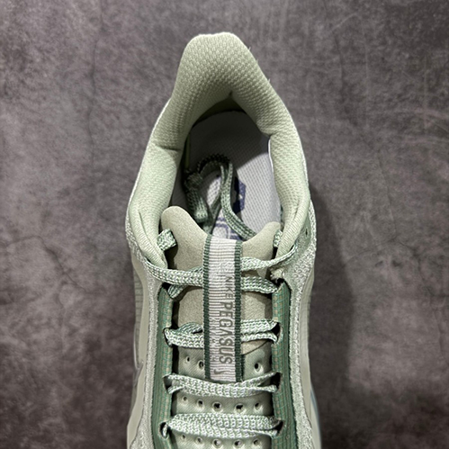 ナイキ デイブレイク ユニセックス モデルスニーカー