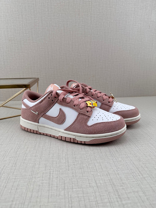 ナイキスーパーコピー レディース デイブレイク スニーカー