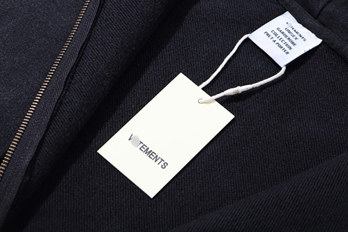 ルイ・ヴィトン エレガントスタイル  フードジャケット