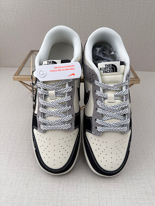 ナイキ &times; ノースフェイスメンズ レディース デイブレイク メンズカジュアル モデルスニーカー